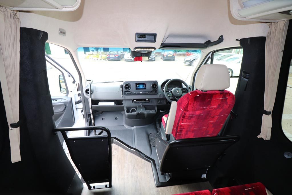 mad max minibus tours